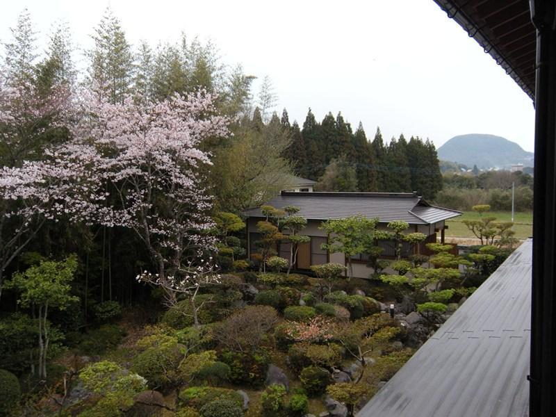 Ryokan Satsumanosato Hotel Satsumasendai Bagian luar foto